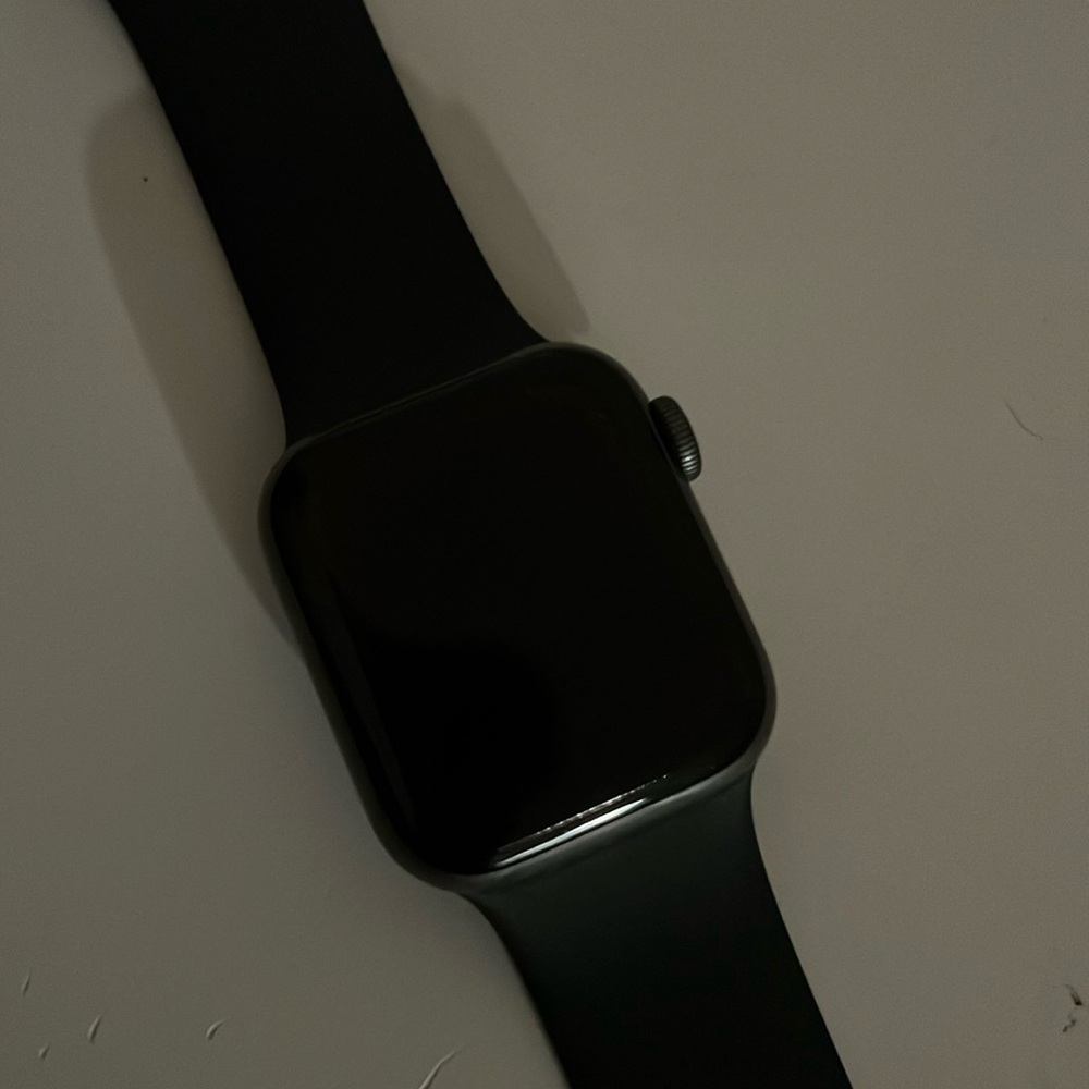 Apple Watch Series 6- works but display won’t turn on.